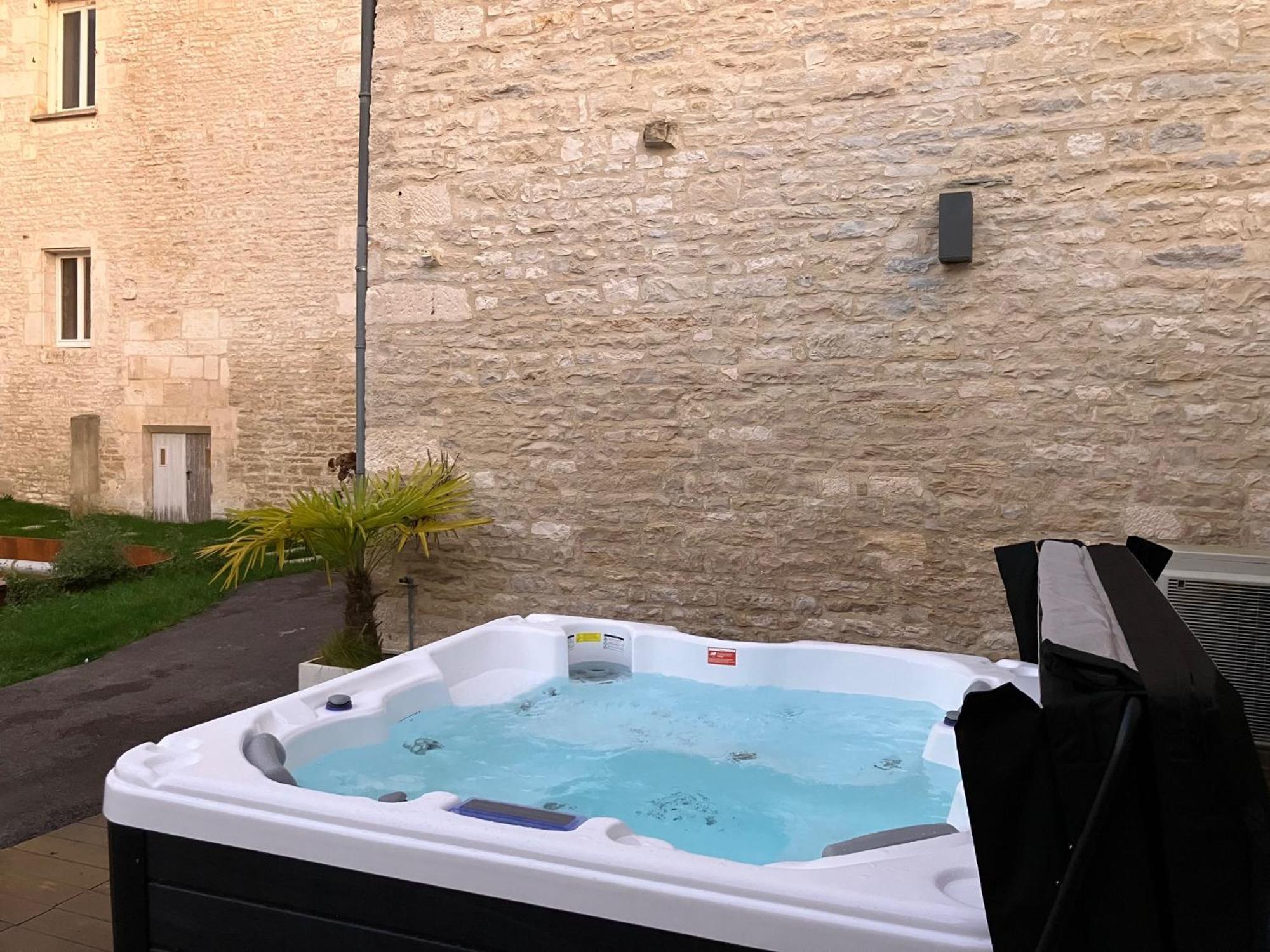 La Villa Lombardi En Champagne, Avec Piscine Privee Et Jacuzzi 莱里塞 外观 照片