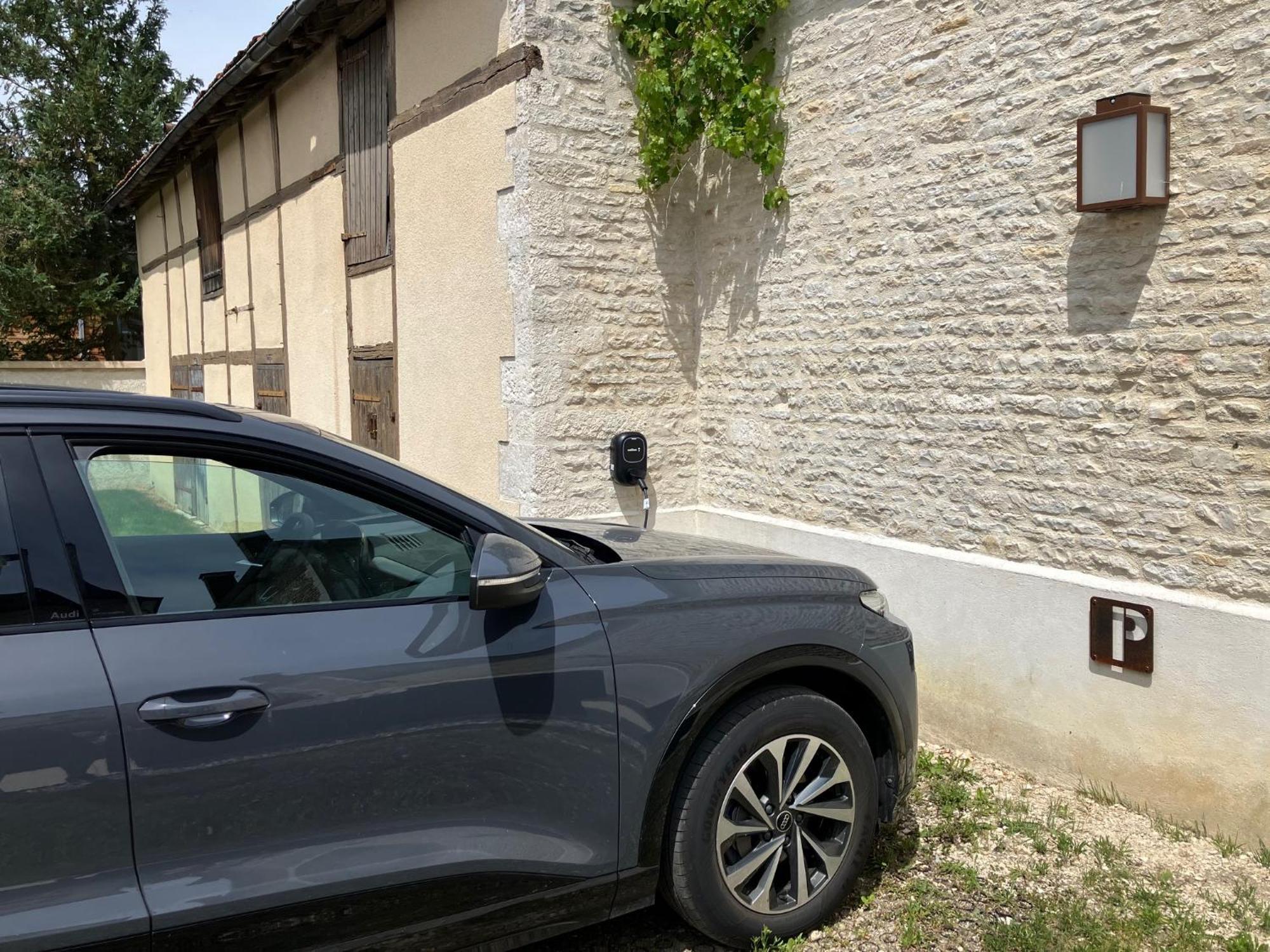 La Villa Lombardi En Champagne, Avec Piscine Privee Et Jacuzzi 莱里塞 外观 照片