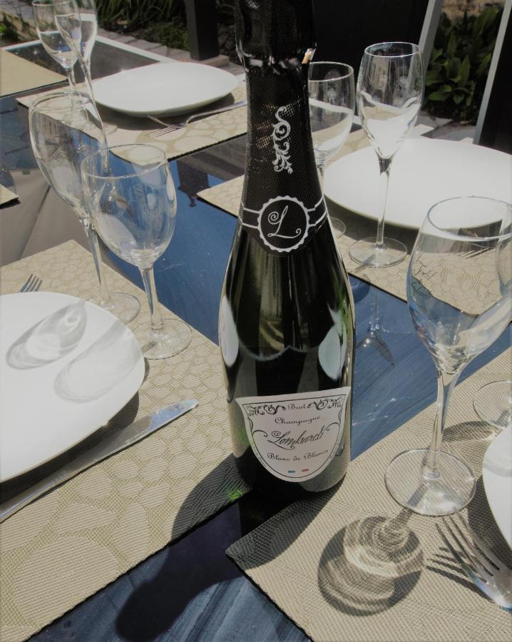 La Villa Lombardi En Champagne, Avec Piscine Privee Et Jacuzzi 莱里塞 外观 照片